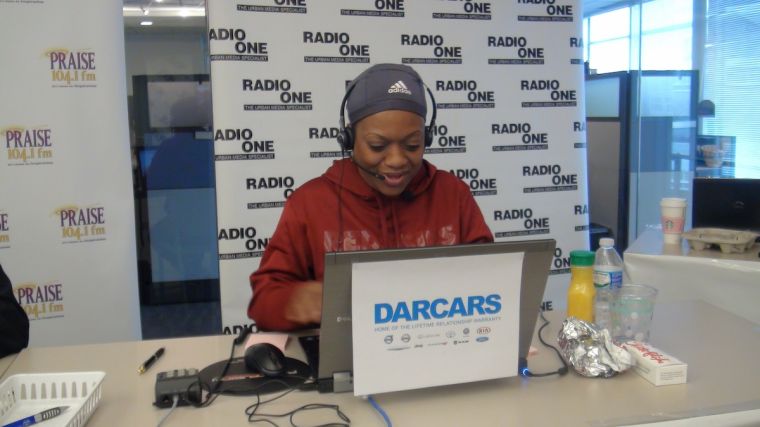 RGIII Mother Jacquline Griffin (Praise 104.1 St. Jude's Radiothon)