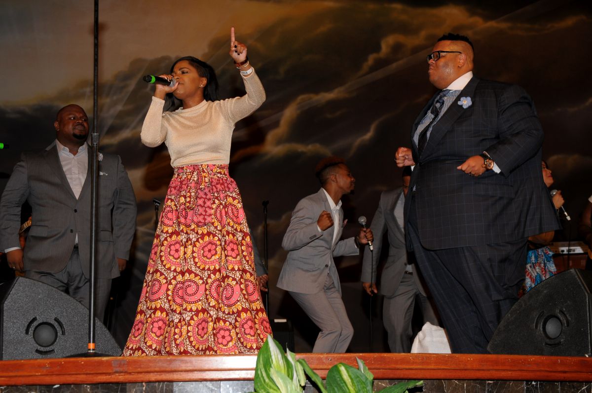 Charles Butler & Trinity Live At Spirit Of Praise