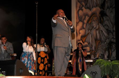 Charles Butler & Trinity Live At Spirit Of Praise