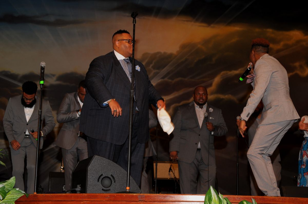 Charles Butler & Trinity Live At Spirit Of Praise