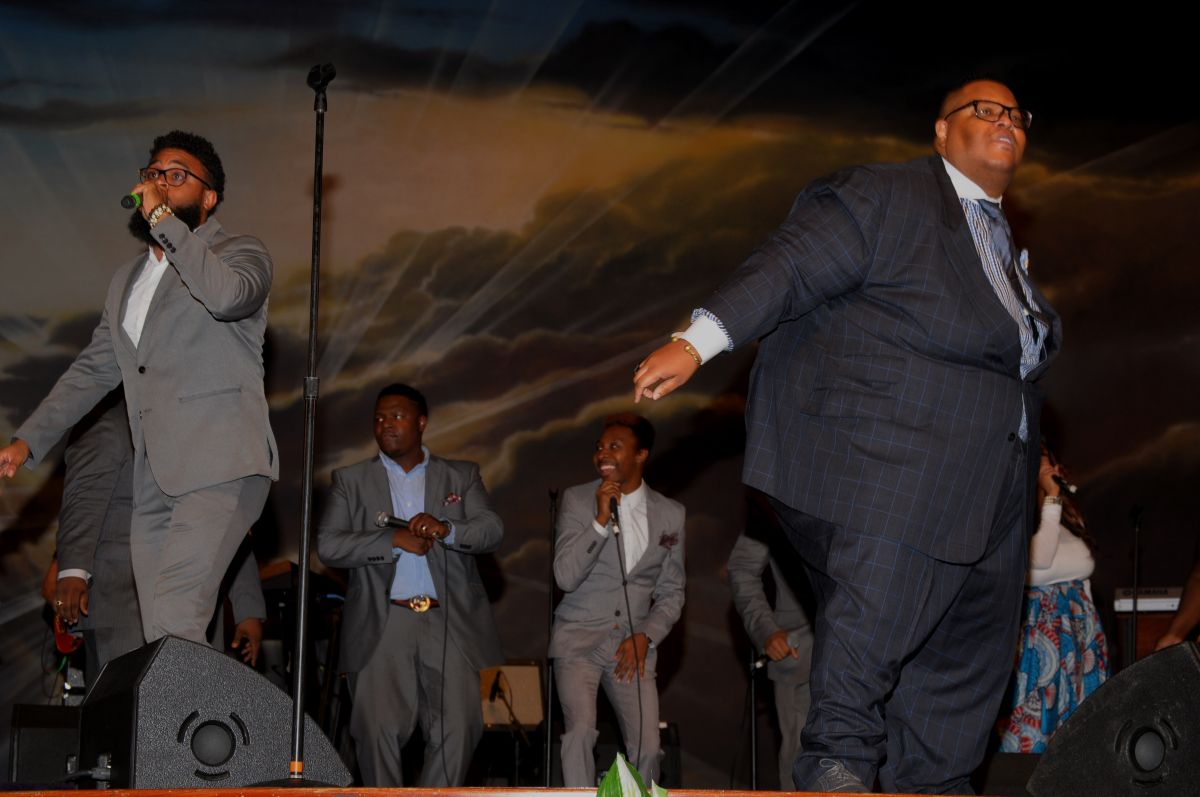 Charles Butler & Trinity Live At Spirit Of Praise