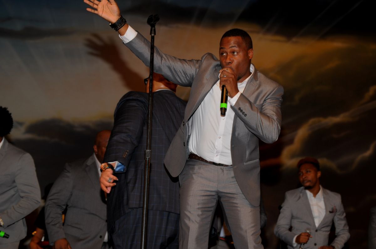 Charles Butler & Trinity Live At Spirit Of Praise