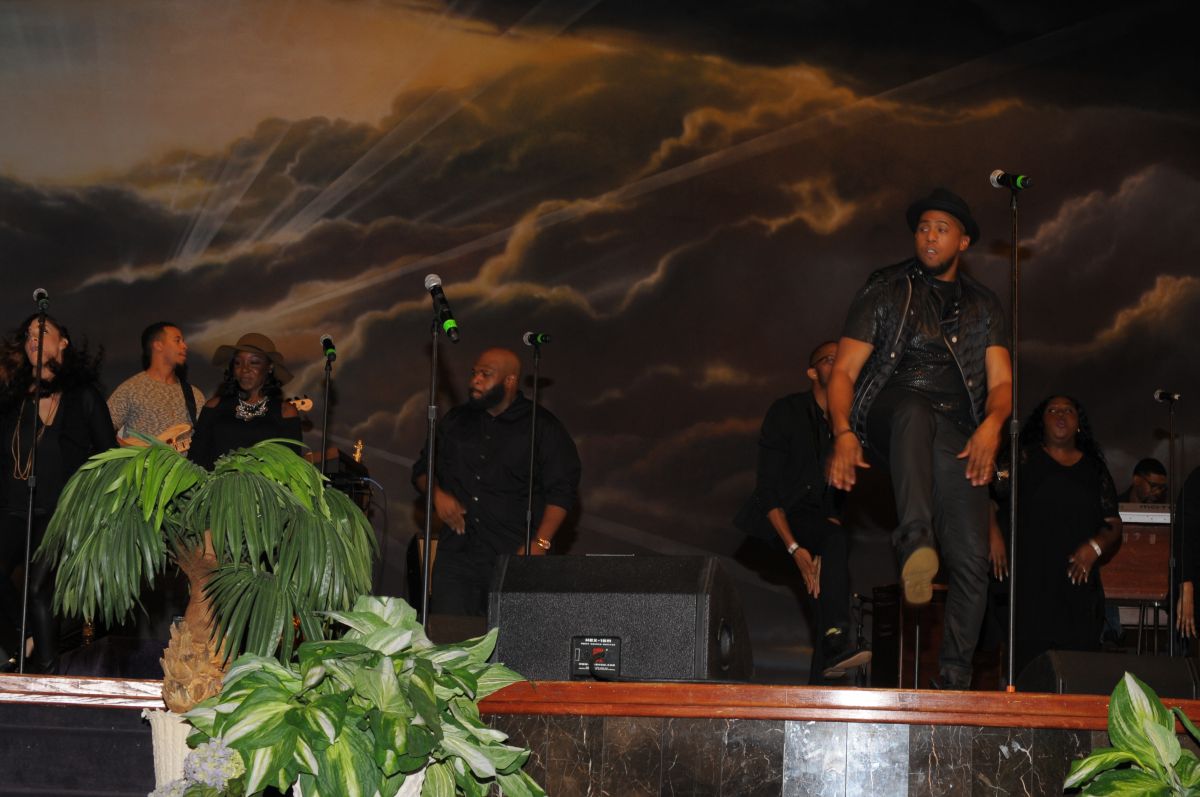 Anthony Brown & Group TherAPY Live At Spirit Of Praise 2016