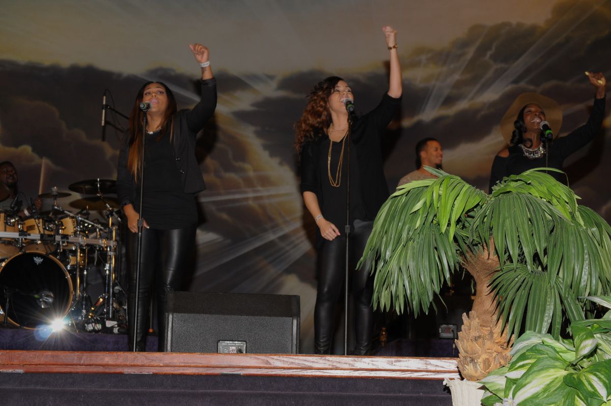 Anthony Brown & Group TherAPY Live At Spirit Of Praise 2016