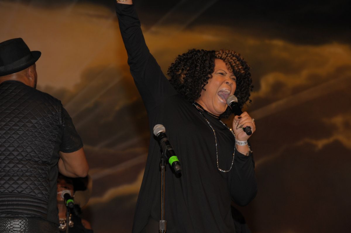 Anthony Brown & Group TherAPY Live At Spirit Of Praise 2016