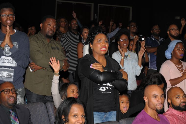 Intimate Fan Moments At Spirit Of Praise 2016