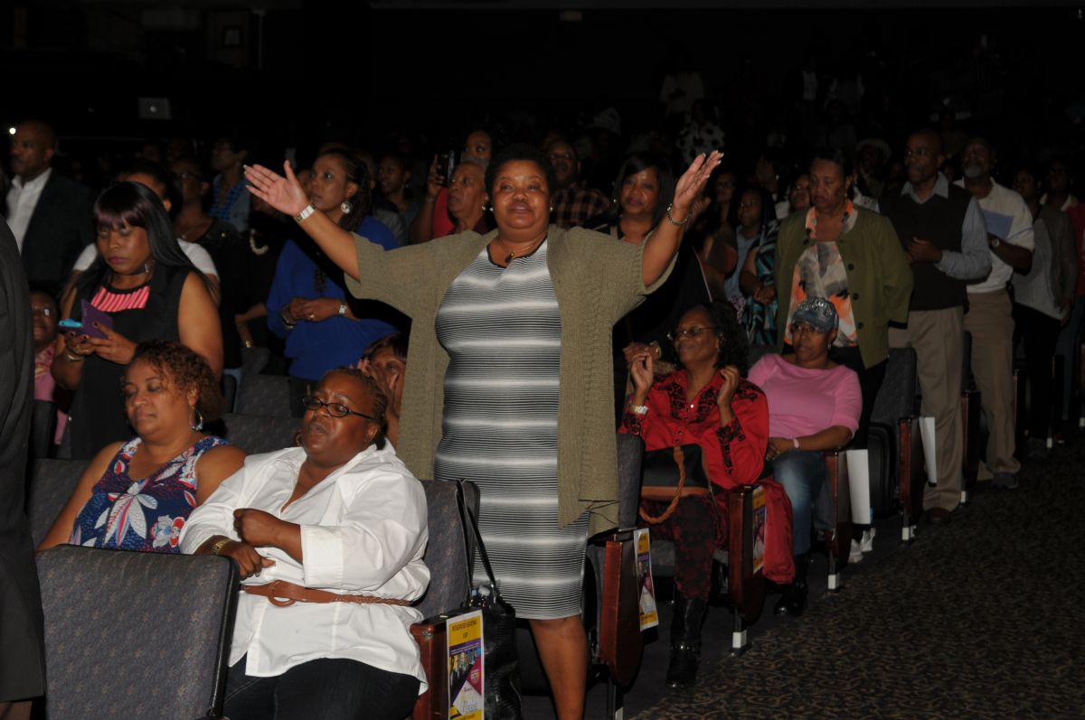 Praise Moments At Spirit Of Praise