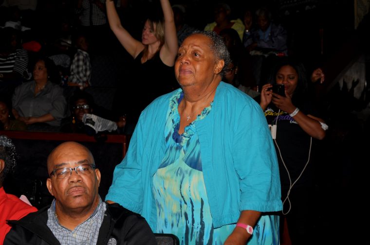 Intimate Fan Moments At Spirit Of Praise 2016