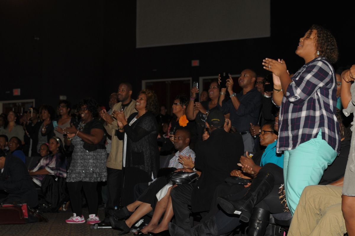 Praise Moments At Spirit Of Praise