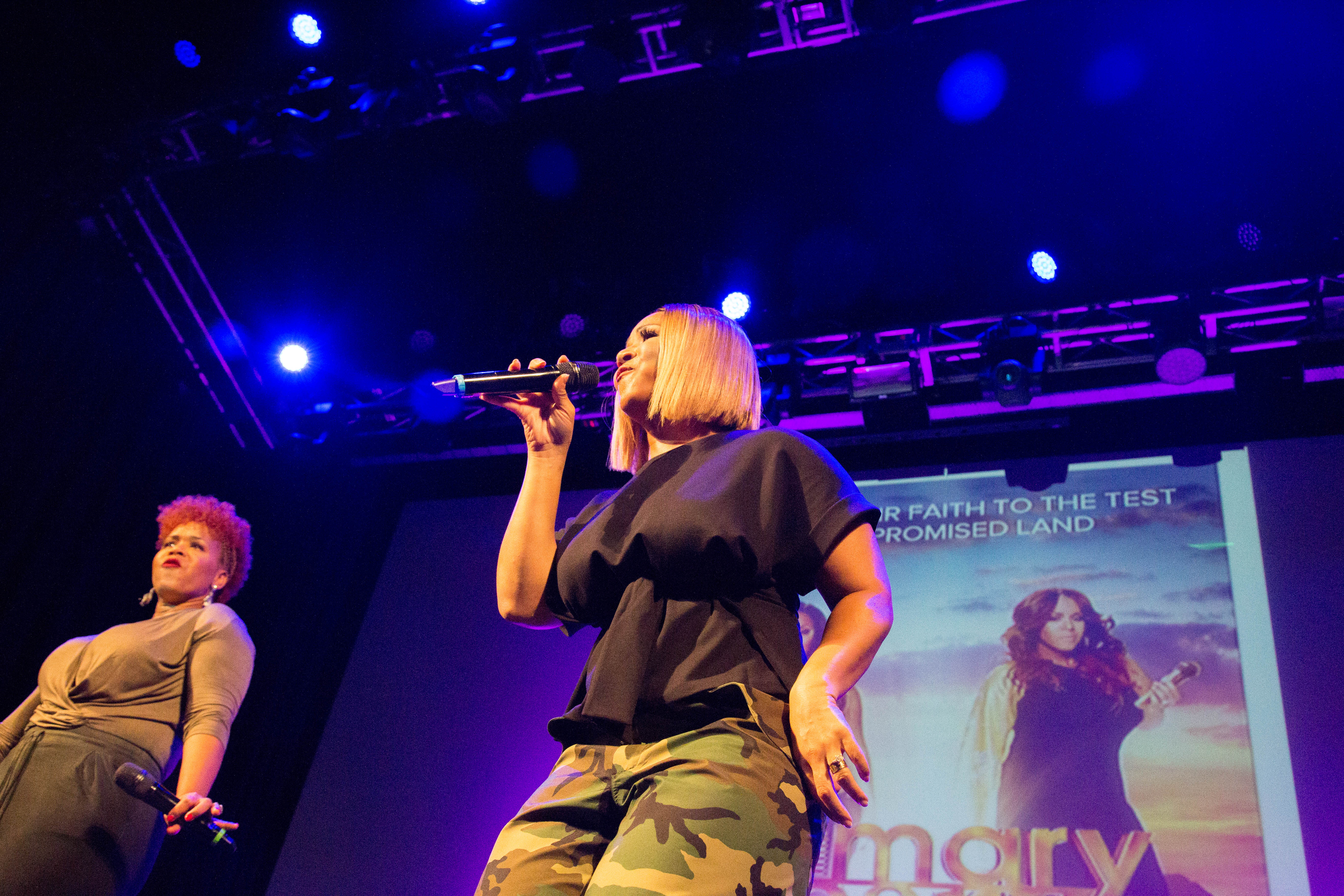 Mary Mary At The Howard Theatre