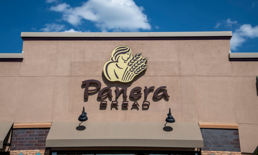 Vadnais Heights, Minnesota. Panera Bread company logo. Panera Bread Company is an American chain store of bakery-cafŽ fast casual restaurants.