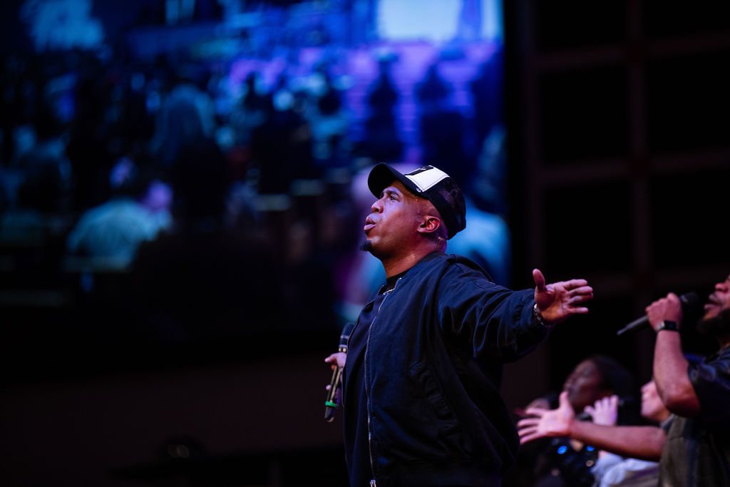 Anthony Brown & Group Therapy At The Wells Fargo 16th Annual Spirit of Praise Crowd