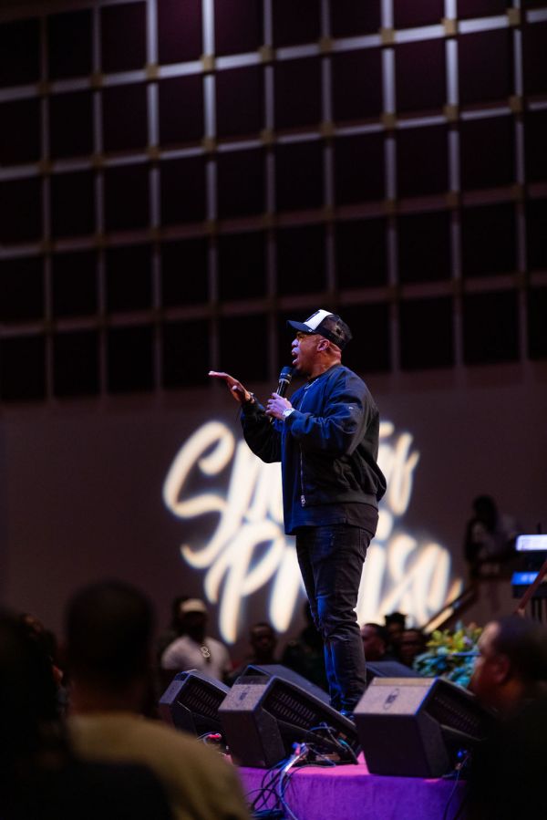 Anthony Brown & Group Therapy At The Wells Fargo 16th Annual Spirit of Praise Crowd
