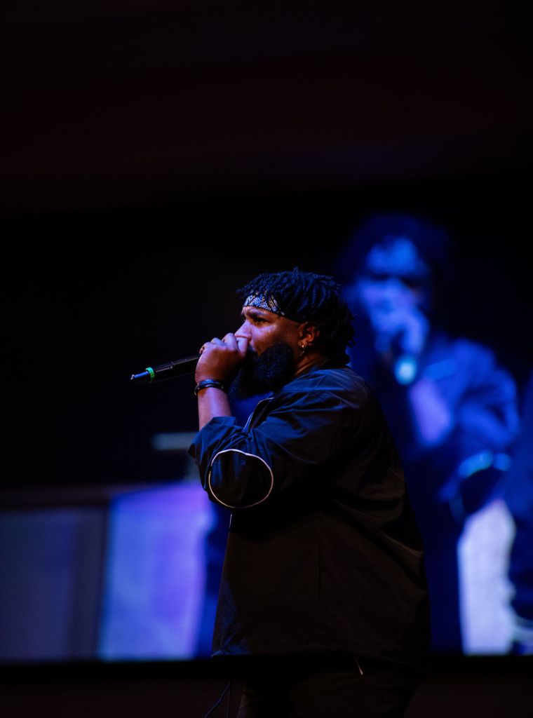 Pastor Mike Jr. At The Wells Fargo 16th Annual Spirit of Praise Crowd