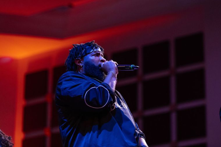 Pastor Mike Jr. At The Wells Fargo 16th Annual Spirit of Praise Crowd