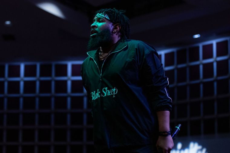 Pastor Mike Jr. At The Wells Fargo 16th Annual Spirit of Praise Crowd