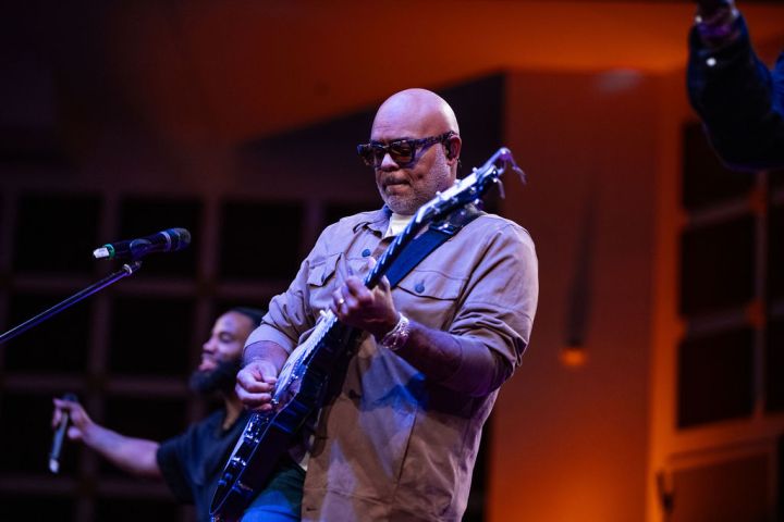 Israel Houghton & New Breed At The Wells Fargo 16th Annual Spirit of Praise Crowd