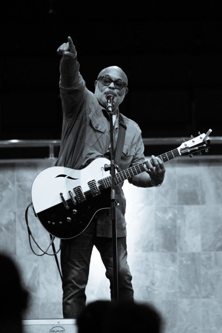 Israel Houghton & New Breed At The Wells Fargo 16th Annual Spirit of Praise Crowd