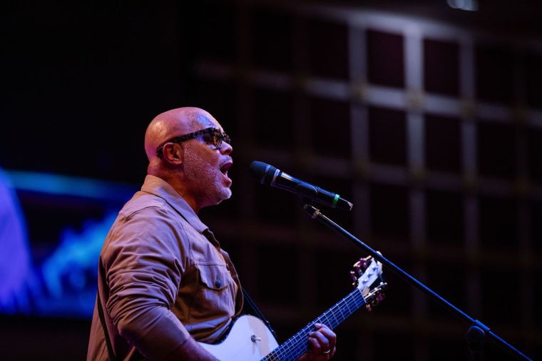 Israel Houghton & New Breed At The Wells Fargo 16th Annual Spirit of Praise Crowd