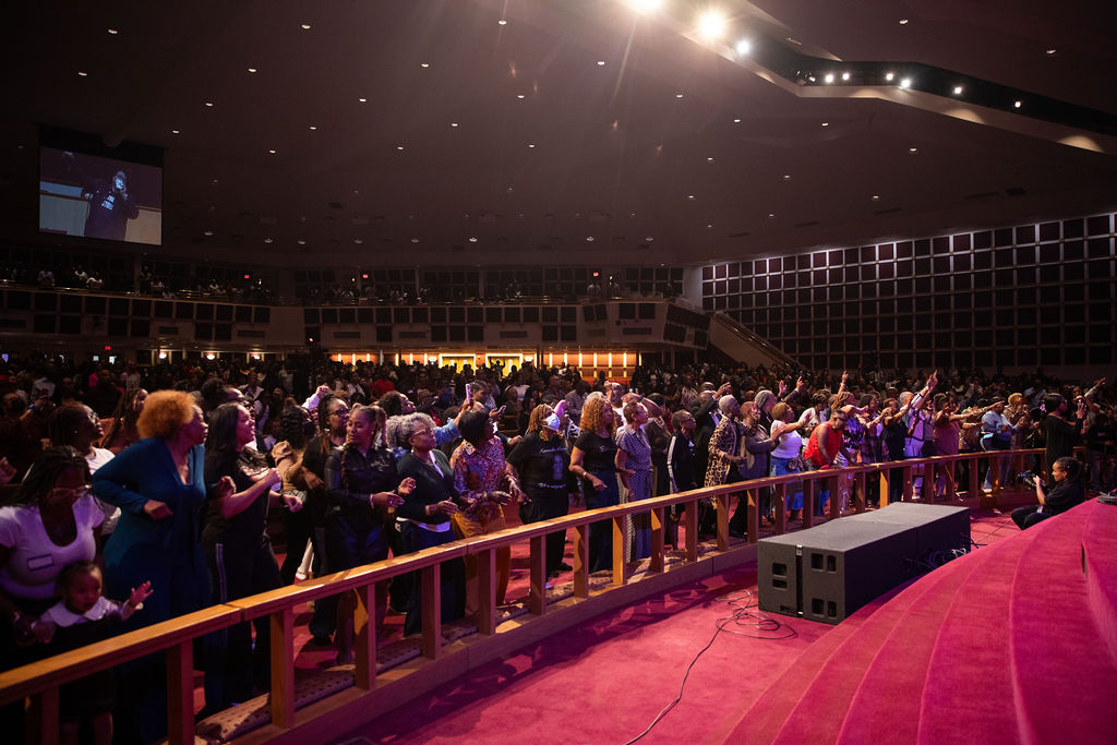 The Wells Fargo 16th Annual Spirit of Praise Crowd
