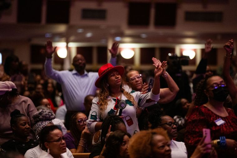 The Wells Fargo 16th Annual Spirit of Praise Crowd